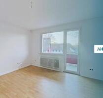 **Schöne 2-Zimmer-Wohnung mit Tageslichtbad und großem BALKON** - Solingen
