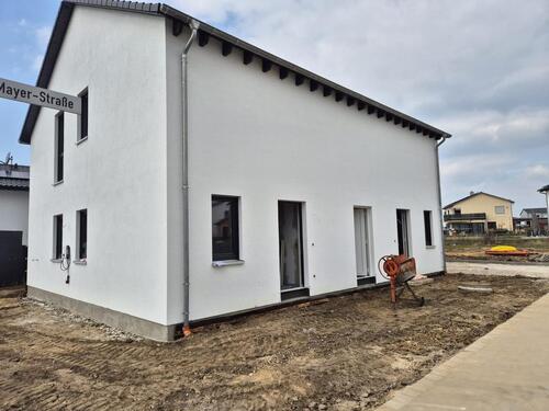 Foto - Neubau EH40+ Doppelhaushälfte mit Garten zu vermieten
