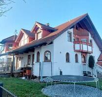 Großzügiges 7,5 Zimmer-Einfamilienhaus im Landhausstil mit Garten, Kamin und Garage! - Wangen