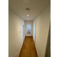 Helle 3-Zimmer-Wohnung mit Balkon in Hannover Göttinger Chaussee