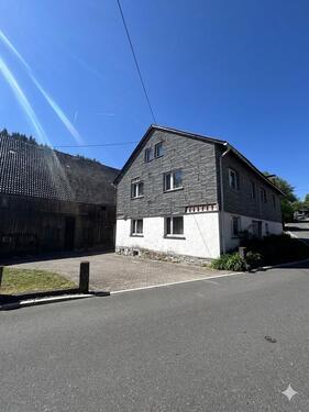 Foto - Charmantes Bauernhaus mit Scheune und großem Potenzial