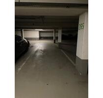 Tiefgaragenstellplatz gegenüber den GEP - Germering