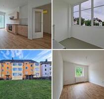 2 Warmmieten geschenkt*: renovierte 1 ZimmerWE mit Einbauküche & verglaster Loggia im 2. OG - Chemnitz Ebersdorf