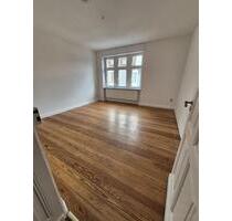 Wunderschöne, renovierte 2ZKB-Altbauwohnung in SB-St. Arnual! - Saarbrücken