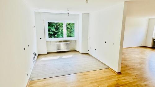 Foto - Attraktive 3-Zimmer-Wohnung - saniert mit Balkon und Aufzug