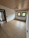 Foto - 3 Zimmer DG-Wohnung - 1.030,00 EUR Kaltmiete,
