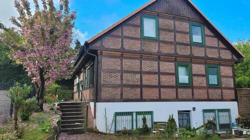 Foto - Einfamilienhaus mit Garten - 1.500,00&nbsp;EUR Kaltmiete, ca.&nbsp; 204,00&nbsp;m&sup2;