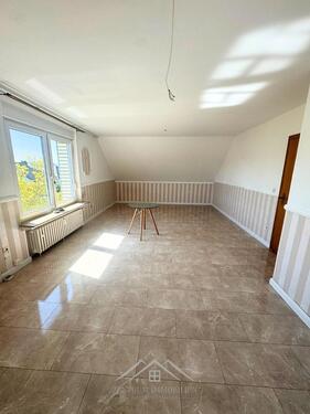 Foto - 3 Zimmer Dachgeschoßwohnung zur Miete in Hessisch Oldendorf
