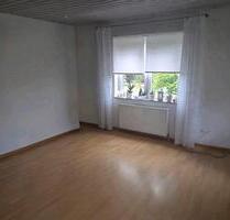 Vermiete 3 ZKB mit Garten und Garage - Bad Emstal
