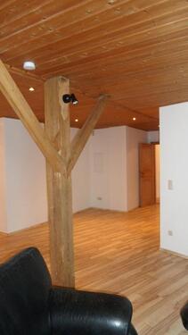 Foto - 5-Zimmer-Wohnung mit großer überdachter Terrasse in zentr. Lage