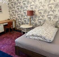 1.11. – 20.12. – 60 qm Wohnung zur Zwischenmiete in St. Georg - Hamburg Altstadt 1.11. – 20.12. – 60 qm Wohnung zur Zwischenmiete in St. Georg - Hamburg Altstadt