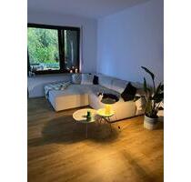 Helle 3 Zi Wohnung mit Blick auf die Festung - Höchberg