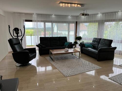 Foto - 5 Zimmer Erdgeschoßwohnung zur Miete in Neckartenzlingen