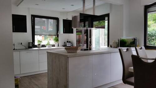 Foto - Zweifamilienhaus mit Einliegerwohnung und großem Garten mit Pool