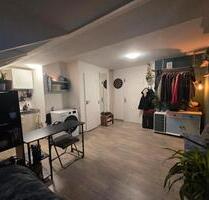 1-ZW Dachgeschoss, 19qm , Warmmiete 545 inkl. Strom und Heizung - Kiel