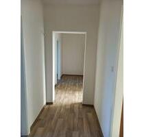 helle renovierte 2-Raum-Wohnung mit Balkon - Stavenhagen