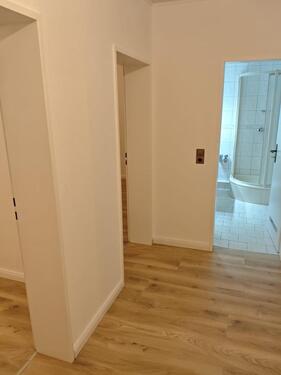 Foto - Renovierte helle 3 Zi Wohnung mit EBK