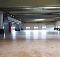 Hallenfläche in Göppingen – Mit Lastenaufzug, ab 2 EURm²