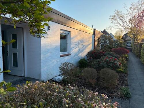 Foto - Attraktiver Bungalow in ruhiger Lage - in direkter Nähe zum Park