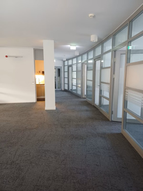 Foto - Provisionsfrei: Nachmieter für modernes Büro FfM- Sachsenhausen