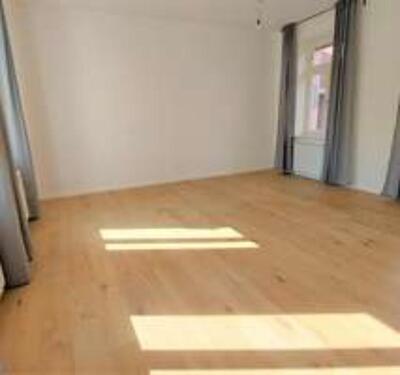 Foto - Komplett renovierte, helle 1 ZKBD Wohnung in sehr zentraler und ruhiger Lage von Wiesbaden