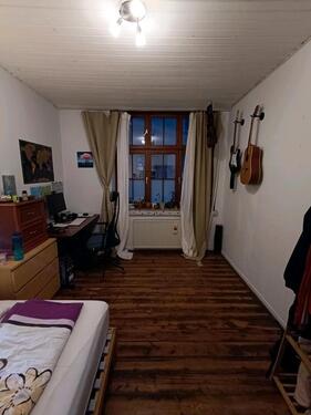 Foto - Untermiete 16.2.- 20.3.: WG-Zimmer in Altbau mit Garten