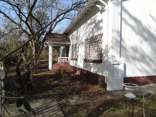 Foto - Haus am Park Frankfurt-Sossenheim 2300qm Grundst 14Z 450 qm Nutzf