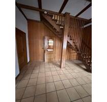 Wohnung mit Pool und Garten - 1.565,00&nbsp;EUR Kaltmiete, ca.&nbsp; 185,00&nbsp;m&sup2; in Neustadt am Rübenberge (PLZ: 31535)