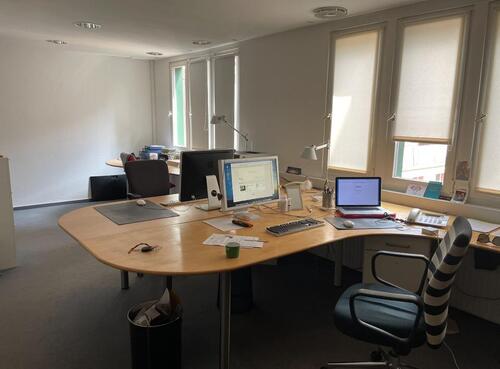 Foto - Schreibtisch in Bürogemeinschaft