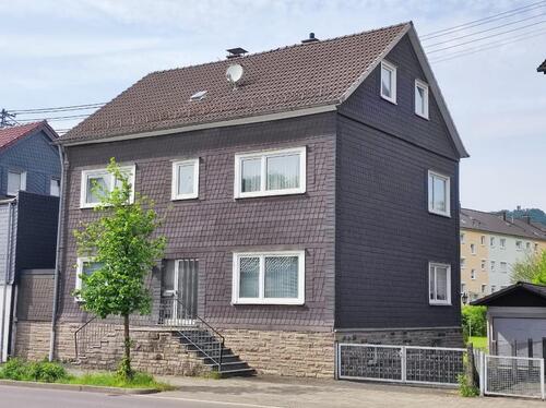 Foto - Immobilie Haus mit zwei separaten Wohneinheiten und großen Garten