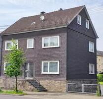 Immobilie Haus mit zwei separaten Wohneinheiten und großen Garten - Bergneustadt