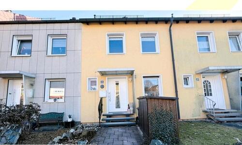 Foto - Gepflegtes Wohnhaus mit Garage, Reihenhaus, Haus in Waldershof