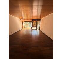 Exklusive 3 Zimmer - Wohnung mit Terrasse in ruhiger Lage - Puchheim