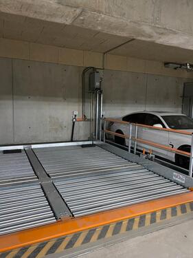 Foto - Tiefgaragenplatz zu vermieten - 70,00 EUR Miete,