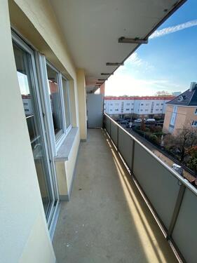 Foto - Neu renovierte und möblierte 1 Zi. Wohnung in Frankfurt am Main