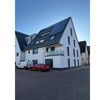 Bezugsfertige Neubauwohnung mit gehobener Ausstattung und Einbauk - Weil der Stadt