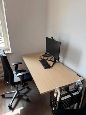 Foto - Büro Arbeitsplatz zu vermieten - 350,00&nbsp;EUR Kaltmiete, ca.&nbsp; 15,00&nbsp;m&sup2;