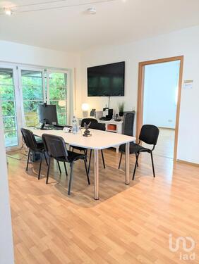 Foto - Arbeiten mit Wohlfühlfaktor – Praxis- oder Büroräume am Fuße des Honbergs