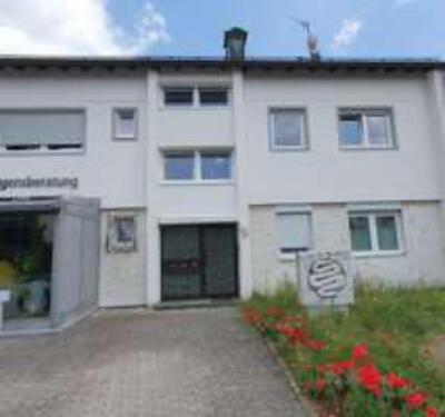 Foto - Helle 3-Zimmer DG-Wohnung - 180.000,00&nbsp;EUR Kaufpreis, ca.&nbsp; 63,00&nbsp;m&sup2;