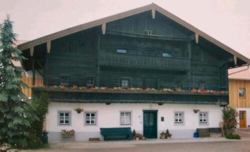 Foto - Bauernhaus bei Kirchanschöring - 1.800,00&nbsp;EUR Kaltmiete, ca.&nbsp; 200,00&nbsp;m&sup2;