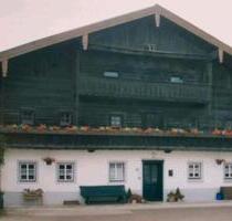 Bauernhaus bei Kirchanschöring - 1.800,00&nbsp;EUR Kaltmiete, ca.&nbsp; 200,00&nbsp;m&sup2; in Kirchanschöring (PLZ: 83417)