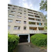 Sanierte 3 Zimmer Wohnung mit Balkon in bester Lage Dietzenbach