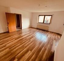 Gemütliche 1 Zi-EG-Wohnung mit Parkplatz und separatem Eingang - Buseck