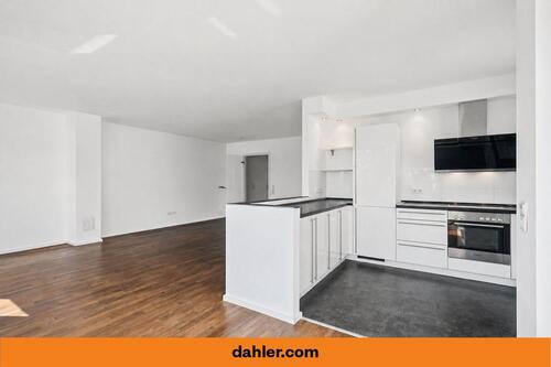 Foto - Stilvoll gestaltete, lichtdurchflutete Drei-Zimmer-Wohnung