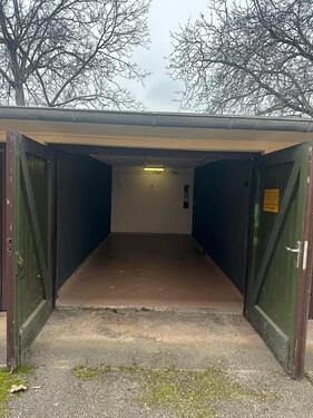 Foto - Garage abschließbar mit Licht und Strom