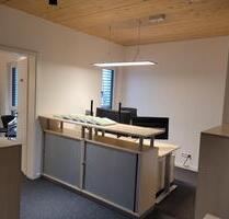 Moderne klimatisierte EG-Büroräume ges. 120 m² in Großmehring