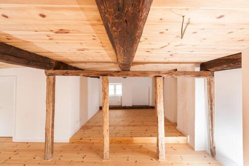 Foto - großzügige 4 Zimmer Wohnung - 1.050,00&nbsp;EUR Kaltmiete, ca.&nbsp; 117,45&nbsp;m&sup2;