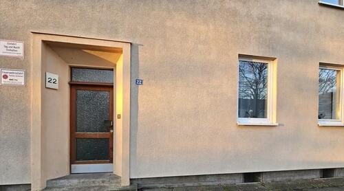 Foto - Erstbezug nach Sanierung: 4 Zimmer- EG Wohnung in interessanter Lage