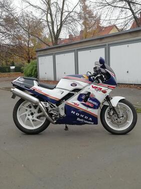 Foto - Motorradstellplatz - Ganzjährig