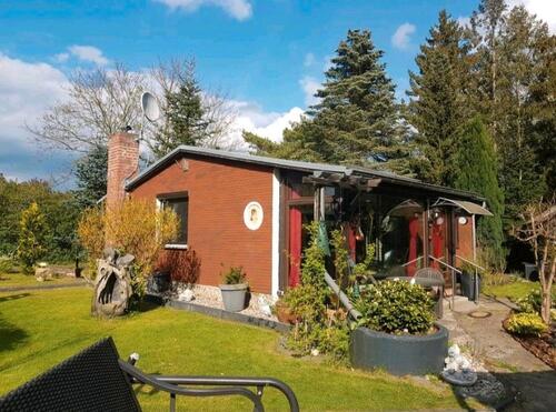 Foto - bungalow Ferienhaus mit Garten und Pool